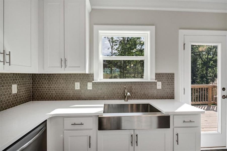 Furnished interior view inside a new home in Tuscany Hills, Douglasville (Image 8).