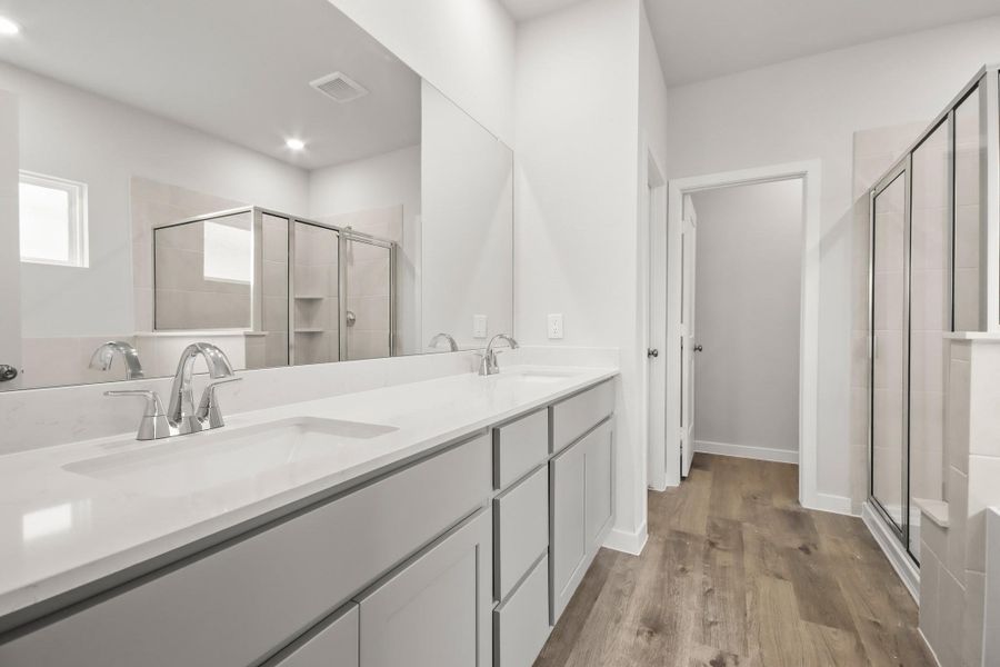 Furnished interior view inside a new home in Maple Woods, Hockley (Image 8).