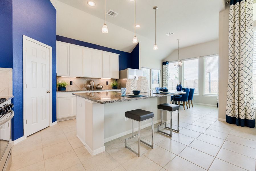 Representative furnished interior of a home built from the Floor Plan 2543 by Colina Homes in Grand Magnolia, Magnolia (Image 12). Representative furnished interior of a home built from the Floor Plan 2543 by Colina Homes in Grand Magnolia, Magnolia (Image 12).