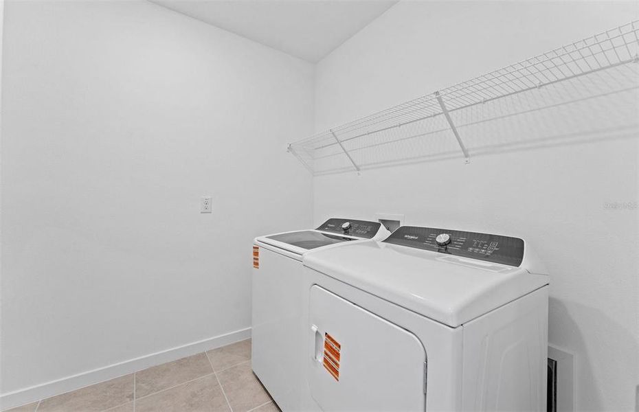 Close-up of interior finishes inside a home in Oakfield Lakes, Parrish (Image 13).