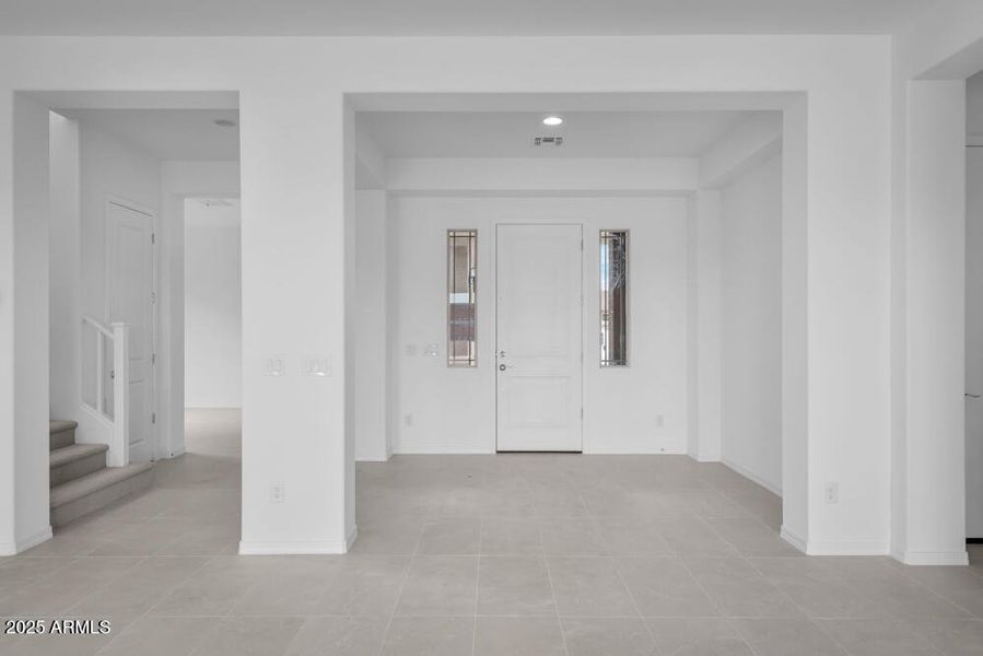 8825 W Vermont Avenue - Ready Now 8825 W Vermont Avenue - Ready Now