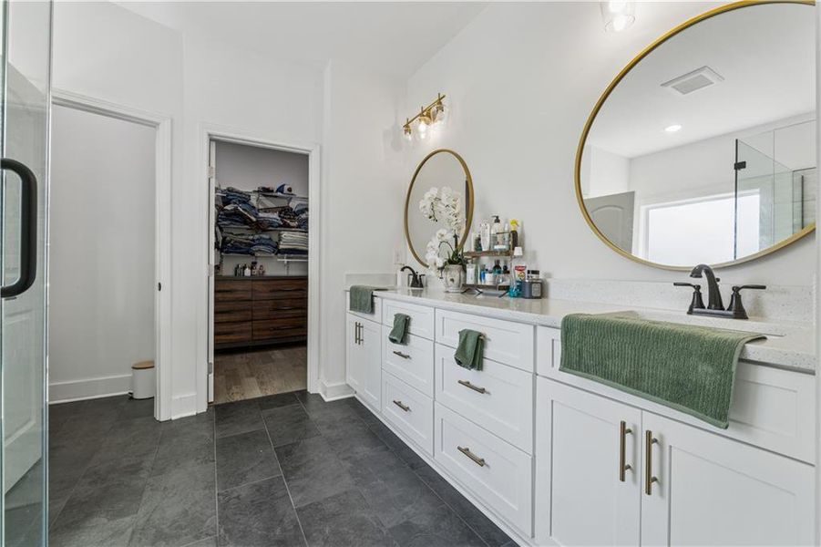 Furnished interior view inside a new home in , Gainesville (Image 15).