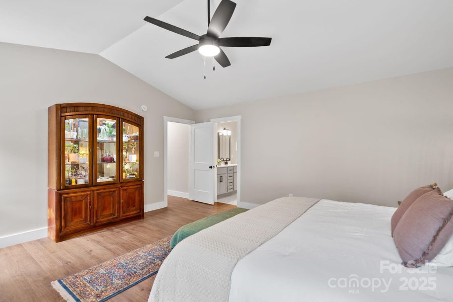 This Owner's Suite is spacious. Dreaming of a reading nook? Fancy some large scale furniture? You've got space. This Owner's Suite is spacious. Dreaming of a reading nook? Fancy some large scale furniture? You've got space.