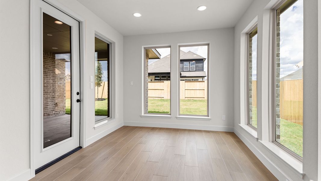 Spacious, unfurnished interior of a new home in Meridiana, Manvel (Image 11).