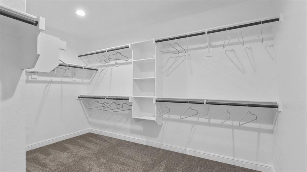 Spacious, unfurnished interior of a new home in Sandstone Estates, Granbury (Image 18). Spacious, unfurnished interior of a new home in Sandstone Estates, Granbury (Image 18).
