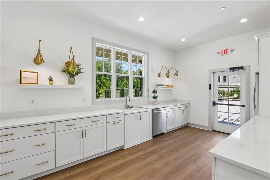 Furnished interior view inside a new home in , Alpharetta (Image 19).