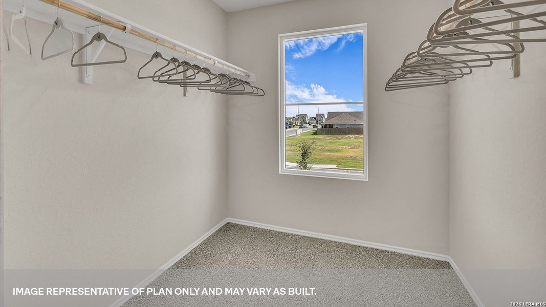 Spacious, unfurnished interior of a new home in Swenson Heights, Seguin (Image 21).