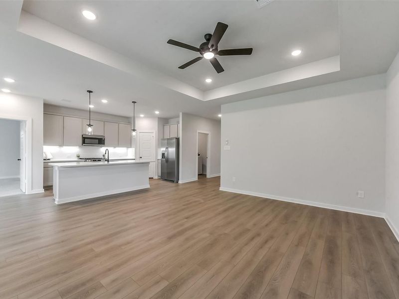 Spacious, unfurnished interior of a new home in Sundance Cove, Crosby (Image 33).