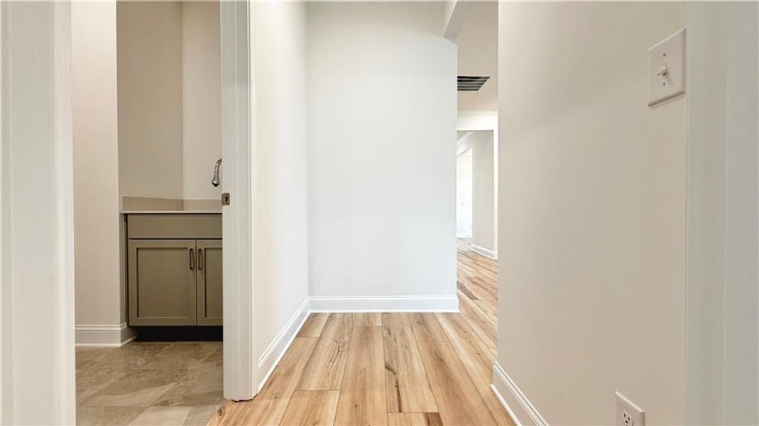 Spacious, unfurnished interior of a new home in Wehunt Meadows, Hoschton (Image 17). Spacious, unfurnished interior of a new home in Wehunt Meadows, Hoschton (Image 17).