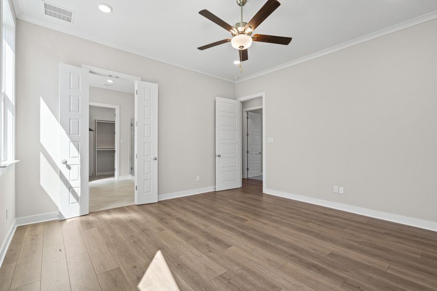 Spacious, unfurnished interior of a new home in Lockwood, Collierville (Image 23).