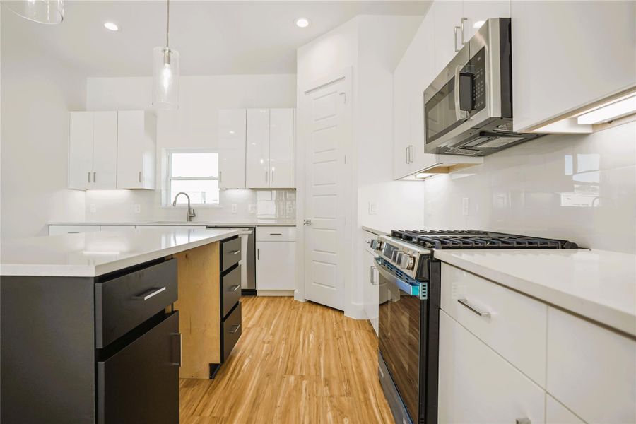 Furnished interior view inside a new home in , Houston (Image 9).