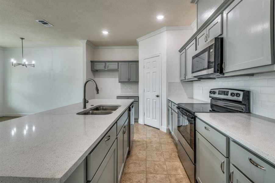 Furnished interior view inside a new home in , Fort Worth (Image 9). Furnished interior view inside a new home in , Fort Worth (Image 9).
