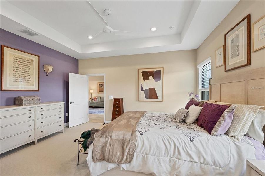 Furnished interior view inside a new home in , Englewood (Image 51).