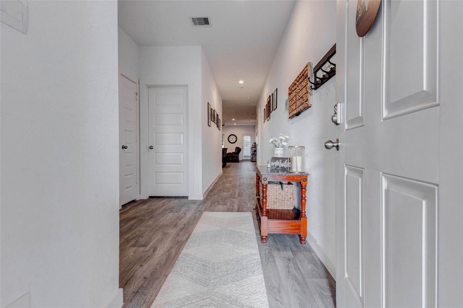 Furnished interior view inside a new home in Tamarron, Fulshear (Image 4). Furnished interior view inside a new home in Tamarron, Fulshear (Image 4).