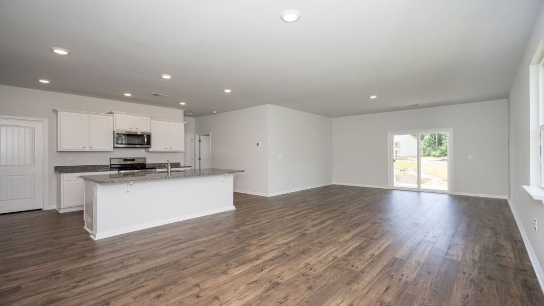 Representative unfurnished interior of a home built from the ROBIE by D.R. Horton in Indigo Preserve, Leland (Image 10).