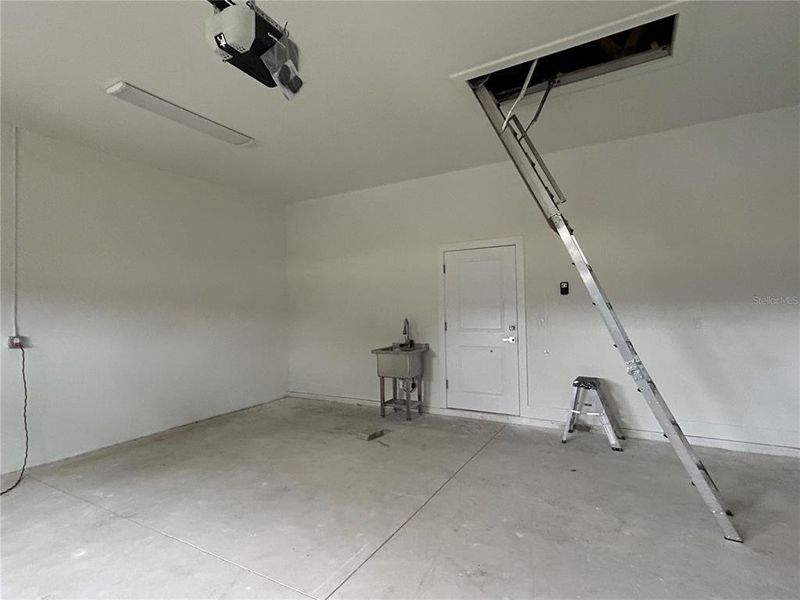 Image 15 of a home in .