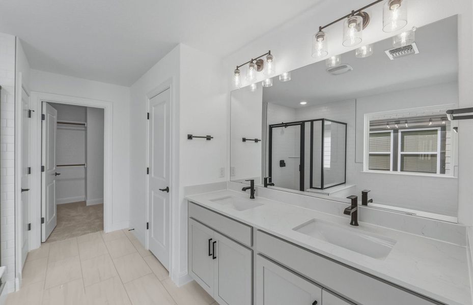 Furnished interior view inside a new home in Horizon Lake, Leander (Image 14).