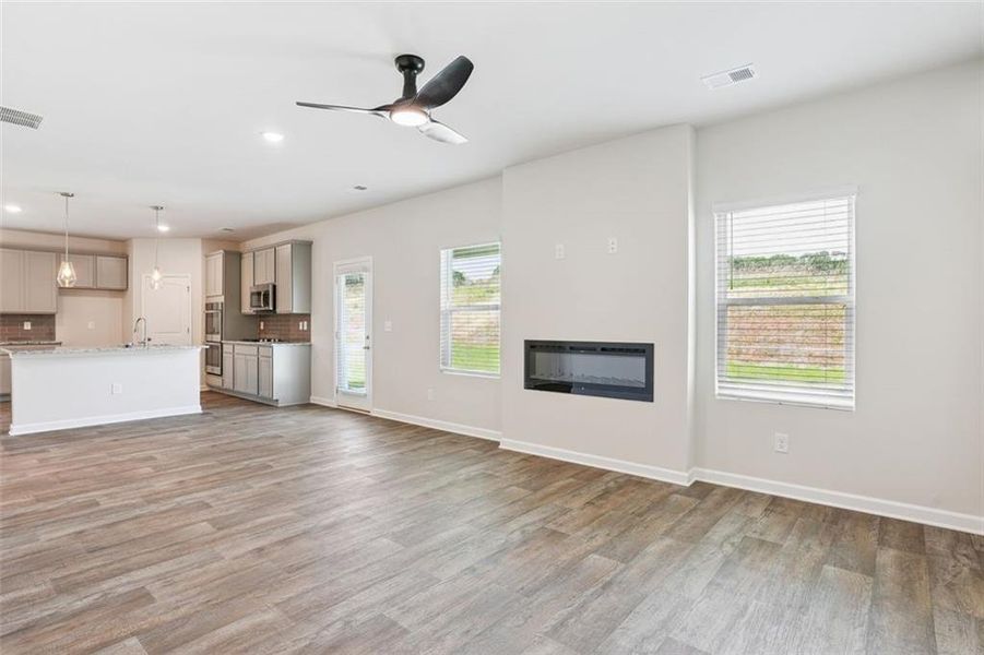 Image 27 of a home in .