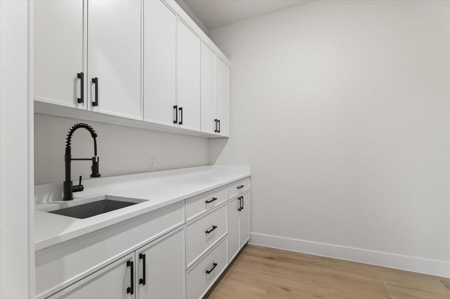 Furnished interior view inside a new home in , Celeste (Image 36).