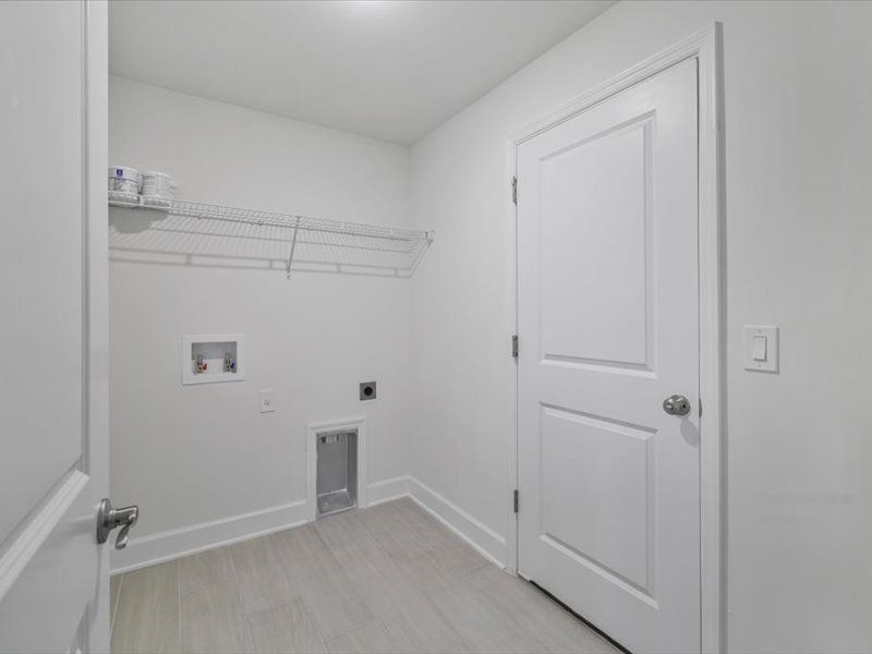 Representative unfurnished interior of a home built from the The Paradise Cove II by Sunlife Homes LLC in Cape Coral, Cape Coral (Image 38).