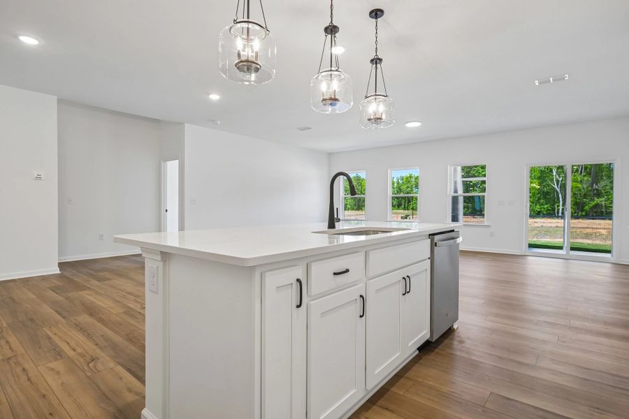 Representative images and renderings are for illustrative purposes. Actual structural options and design finishes of home may vary. Representative images and renderings are for illustrative purposes. Actual structural options and design finishes of home may vary.