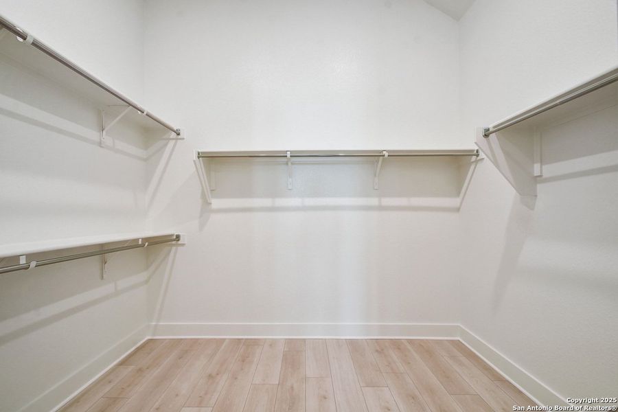 Spacious, unfurnished interior of a new home in La Cima: 50ft. lots, San Marcos (Image 17).