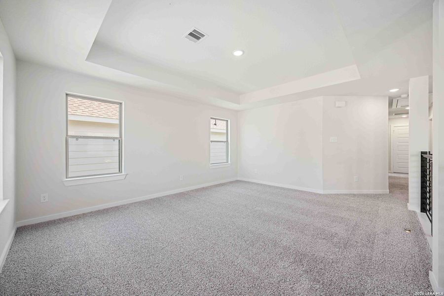 Spacious, unfurnished interior of a new home in Timber Creek, San Antonio (Image 11). Spacious, unfurnished interior of a new home in Timber Creek, San Antonio (Image 11).