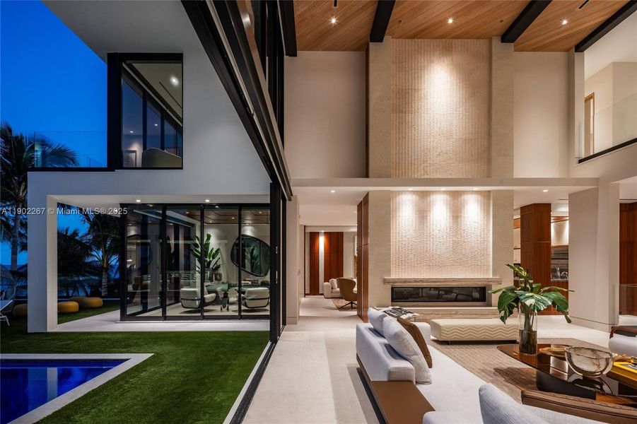 Image 85 of a home in .