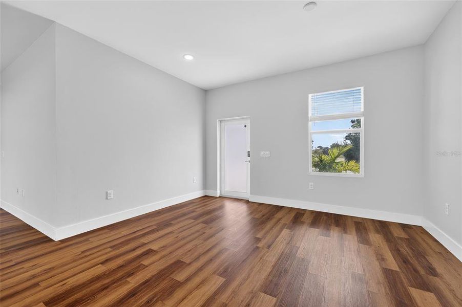 Spacious, unfurnished interior of a new home in , Port Charlotte (Image 16). Spacious, unfurnished interior of a new home in , Port Charlotte (Image 16).