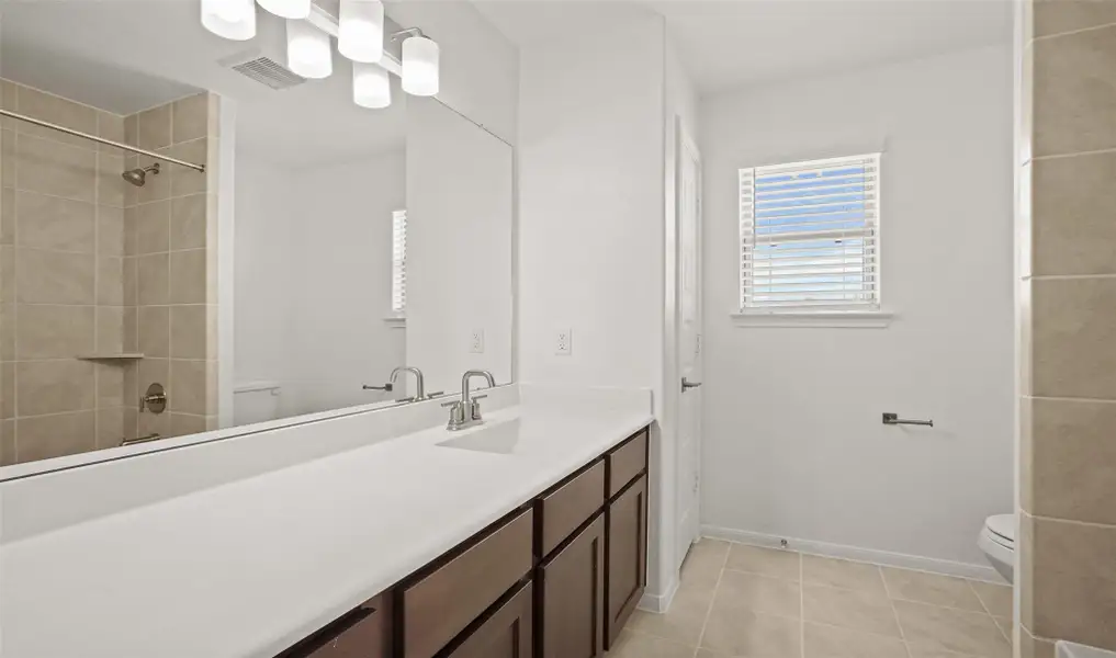 Hall bath 2 (*Photo not of actual home and used for illustration purposes only.) Hall bath 2 (*Photo not of actual home and used for illustration purposes only.)