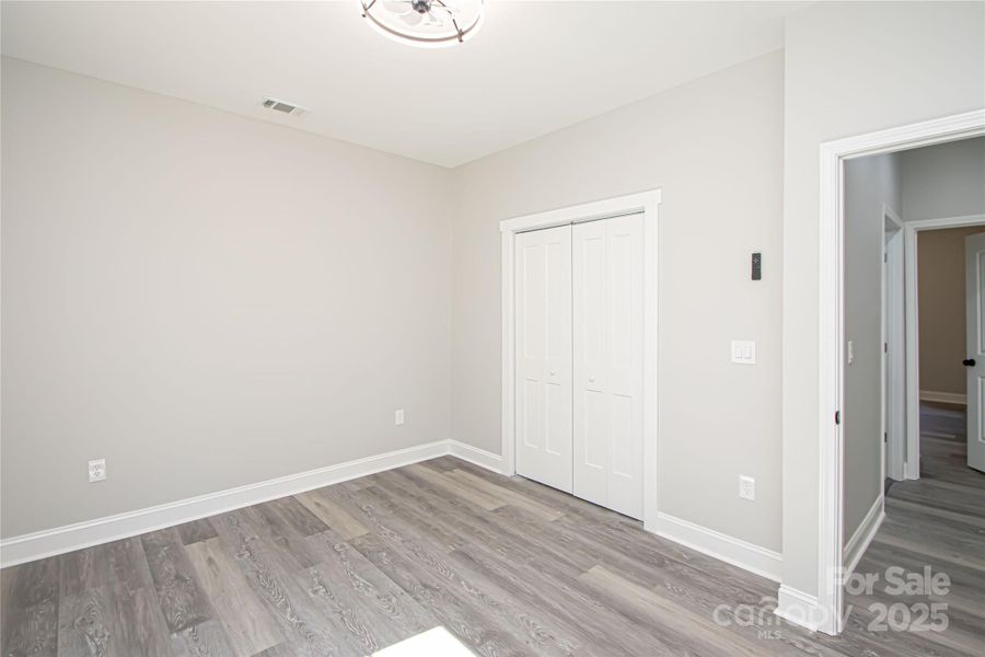 Spacious, unfurnished interior of a new home in , Chester (Image 40).