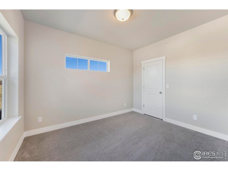 Spacious, unfurnished interior of a new home in Wilder at Timnath Ranch, Timnath (Image 14).