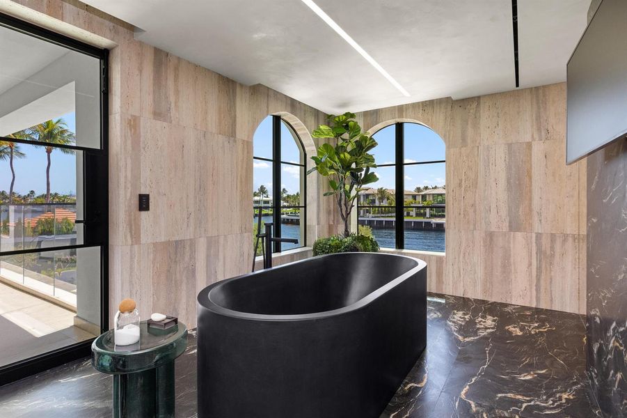 Master Bath 14