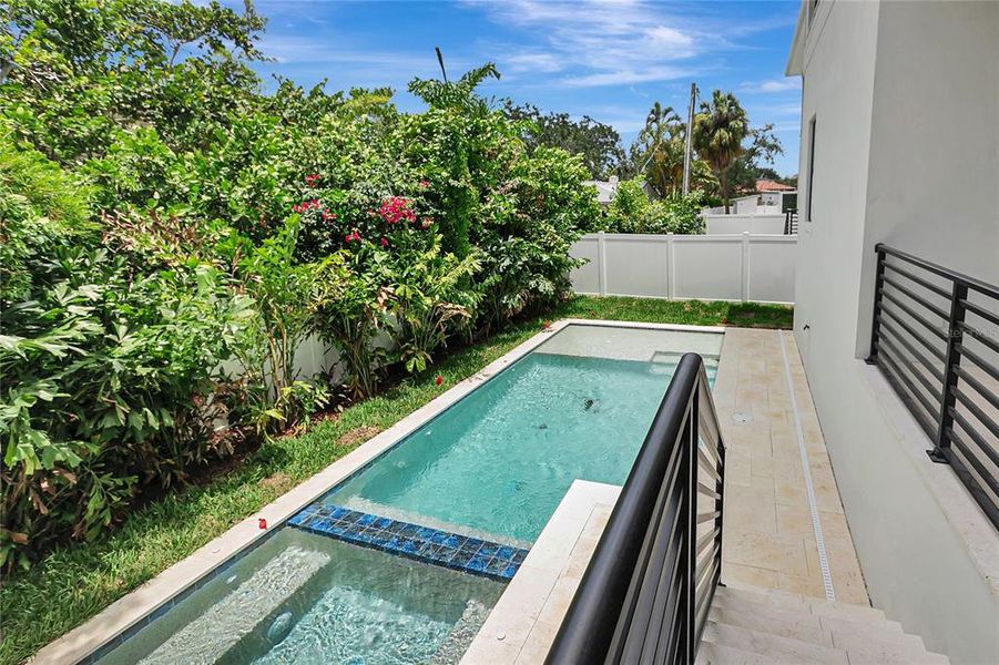 Exterior details and patio area of a home in , Tampa (Image 40).