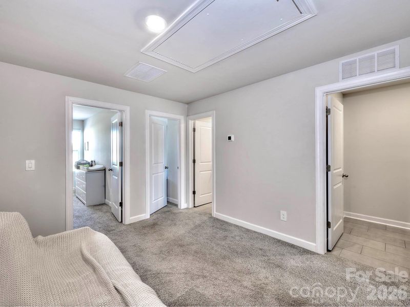 Spacious, unfurnished interior of a new home in , Monroe (Image 22).