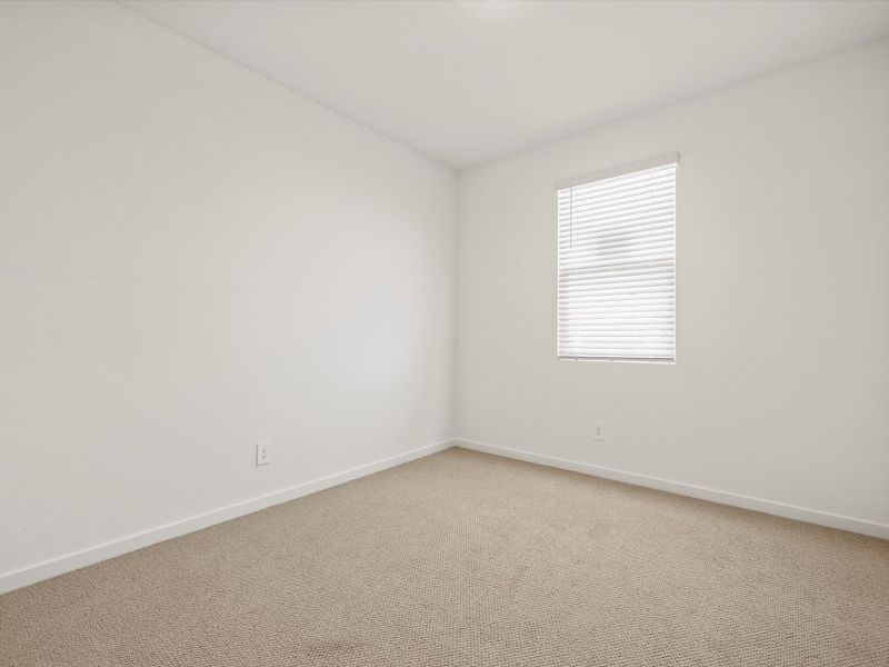 Spacious, unfurnished interior of a new home in Wildera, San Tan Valley (Image 12).