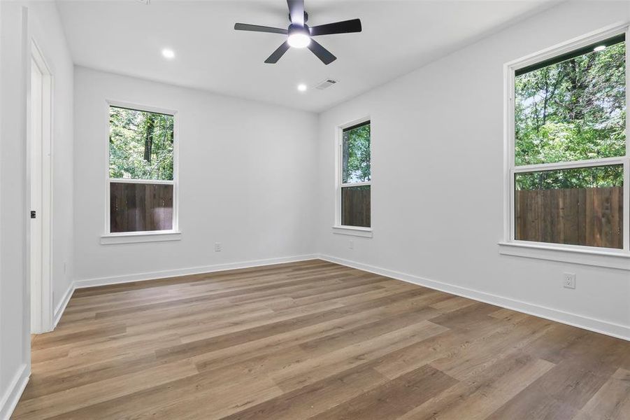 Spacious, unfurnished interior of a new home in , Mabank (Image 22). Spacious, unfurnished interior of a new home in , Mabank (Image 22).