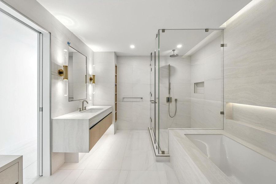 Spacious, unfurnished interior of a new home in Casamar, Pompano Beach (Image 32).