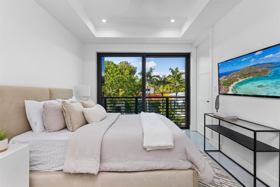 Furnished interior view inside a new home in , Fort Lauderdale (Image 23).