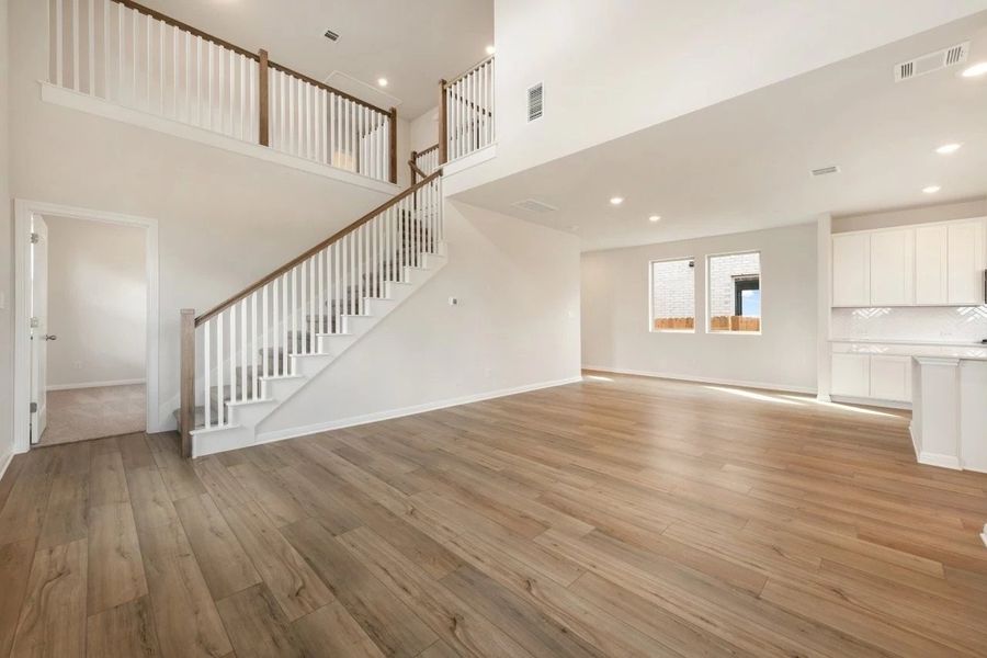 Spacious, unfurnished interior of a new home in Lariat, Liberty Hill (Image 15).