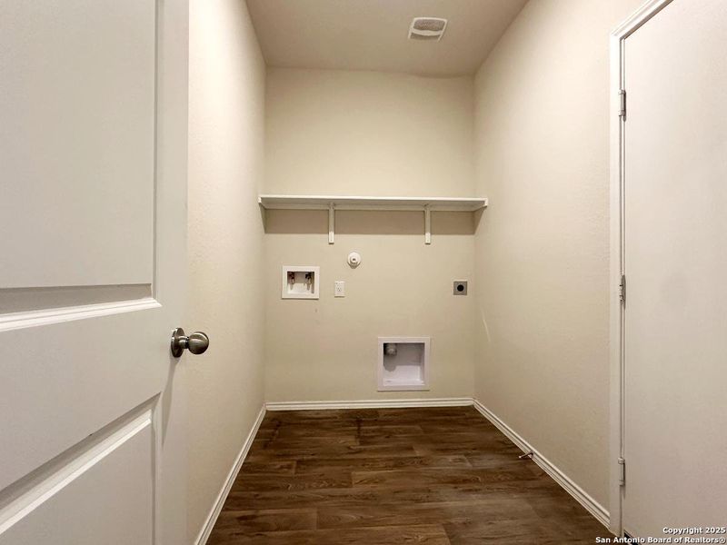 Image 38 of a home in Stoney Creek. Image 38 of a home in Stoney Creek.