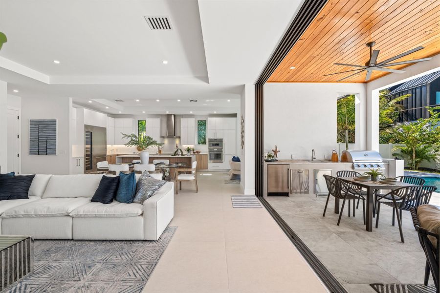 GREATROOM_STRAIGHT_DT