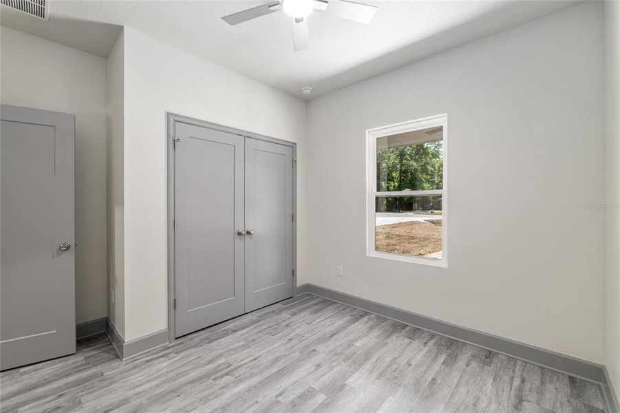 Spacious, unfurnished interior of a new home in , Fort White (Image 42).