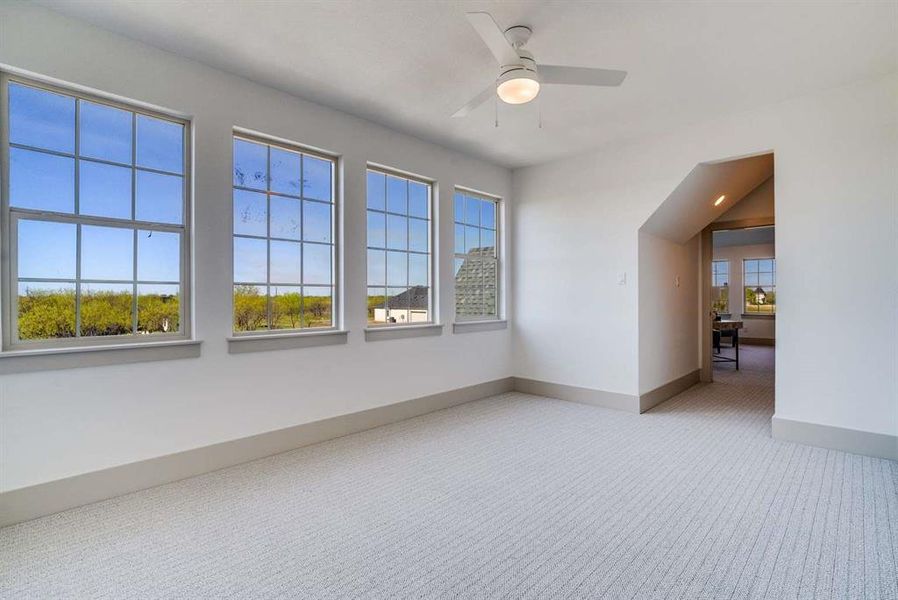 Spacious, unfurnished interior of a new home in , Joshua (Image 33).