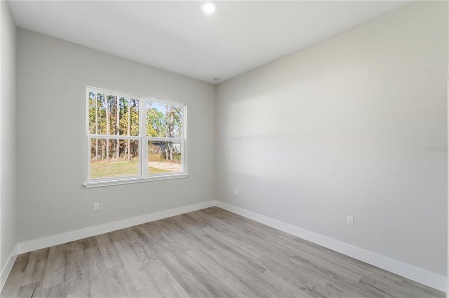 Spacious, unfurnished interior of a new home in , Ocala (Image 20).