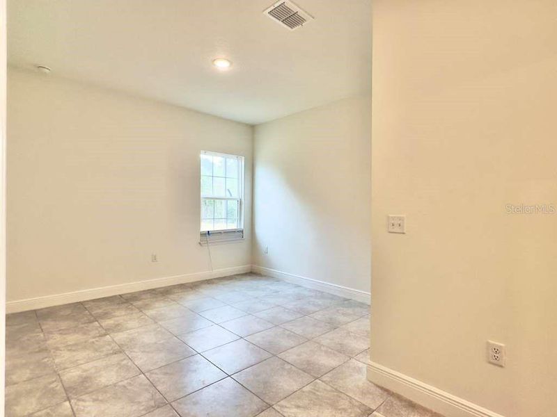 Spacious, unfurnished interior of a new home in , Ocala (Image 39).