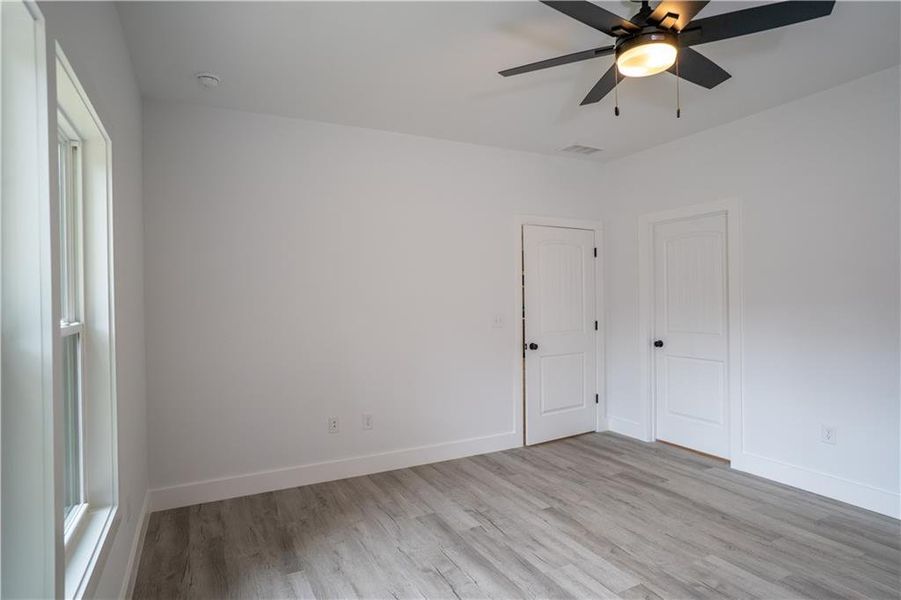 Spacious, unfurnished interior of a new home in , Hartwell (Image 27).