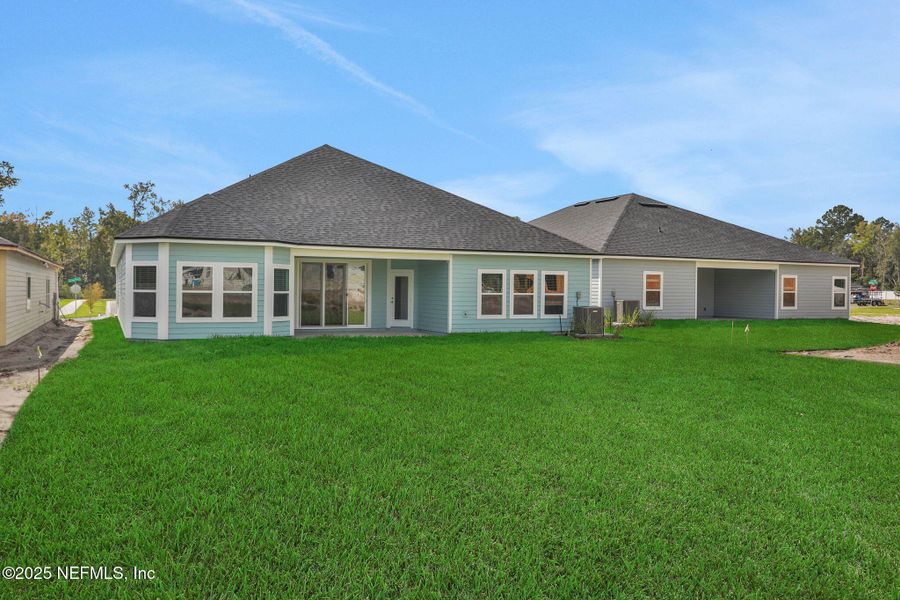 Exterior details and patio area of a home in Jennings Farm, Middleburg (Image 2).