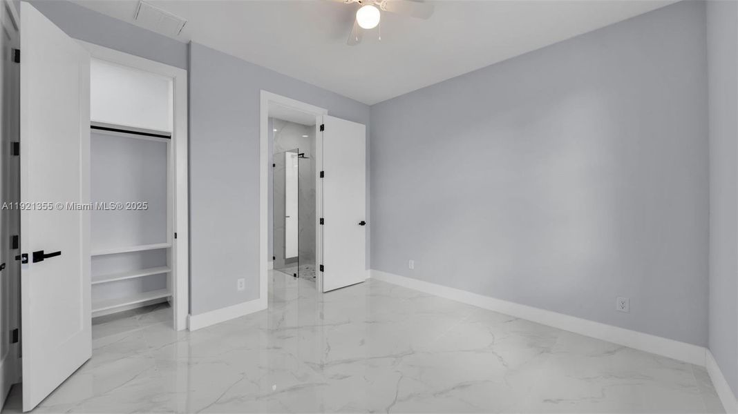 Spacious, unfurnished interior of a new home in , Cape Coral (Image 42).