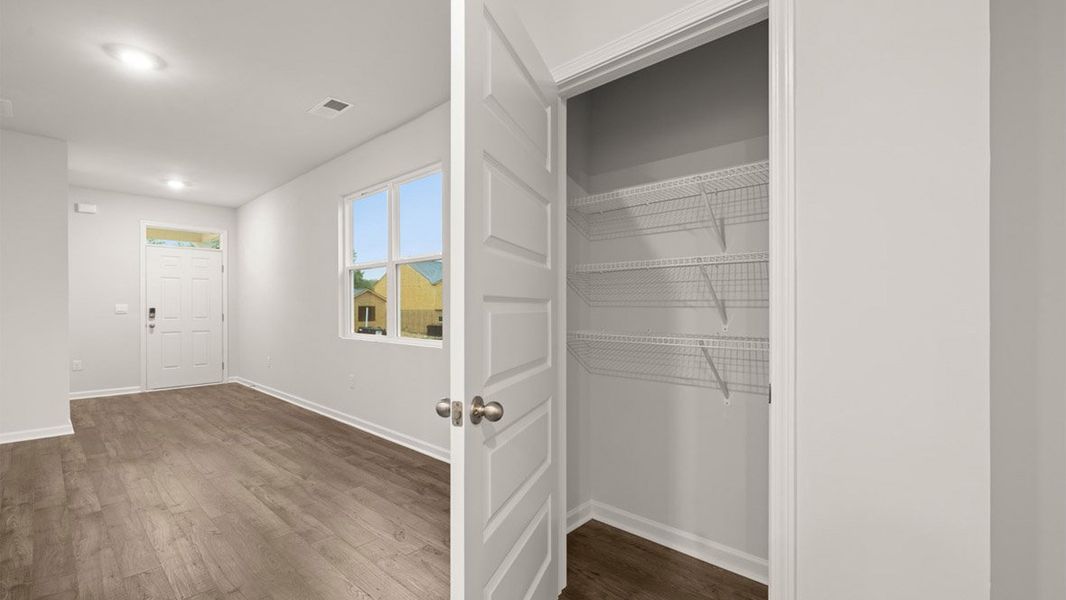 Representative unfurnished interior of a home built from the Allex by D.R. Horton in Captain's Corner, Grovetown (Image 16).